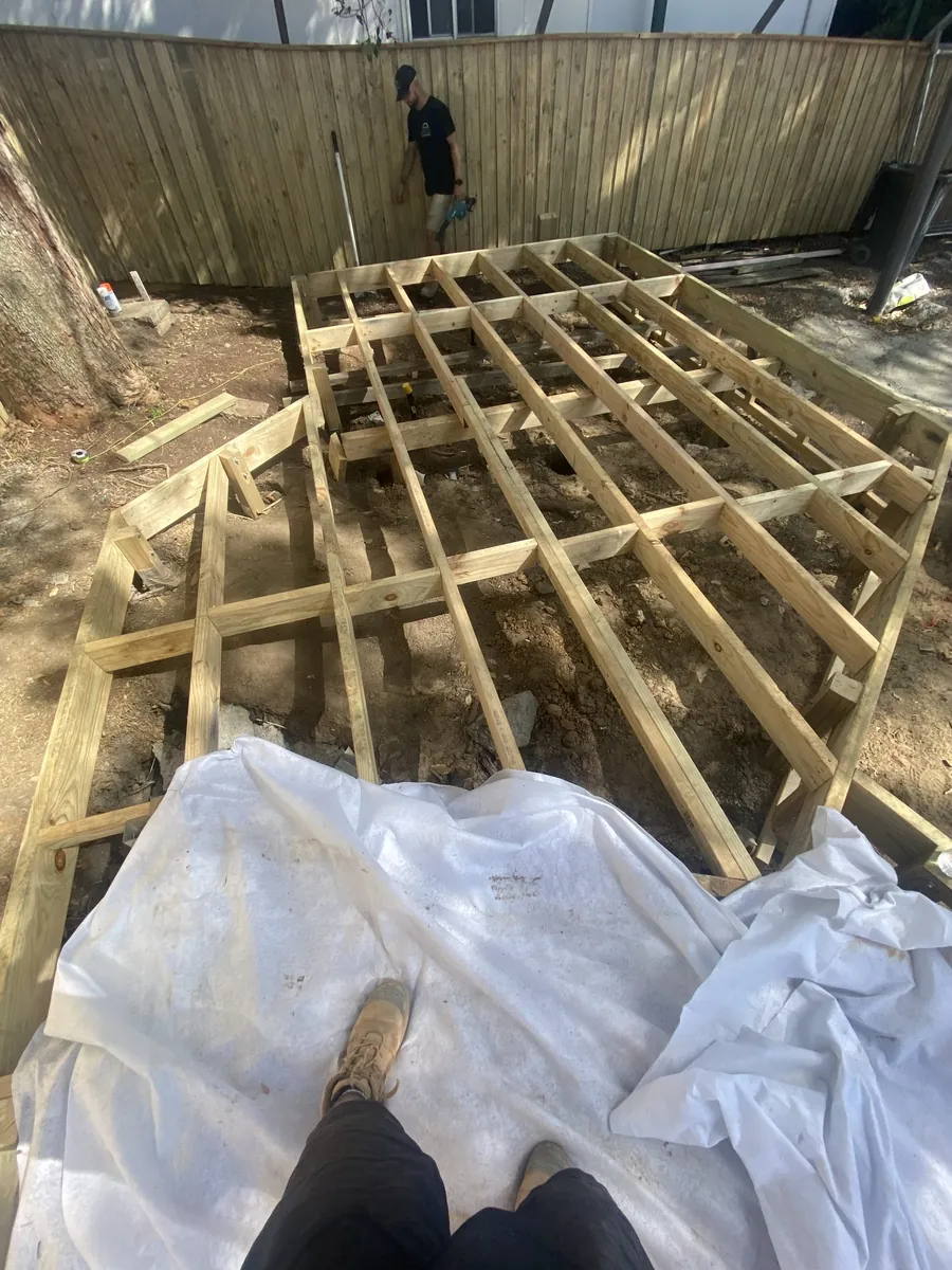 Deck substructure detail